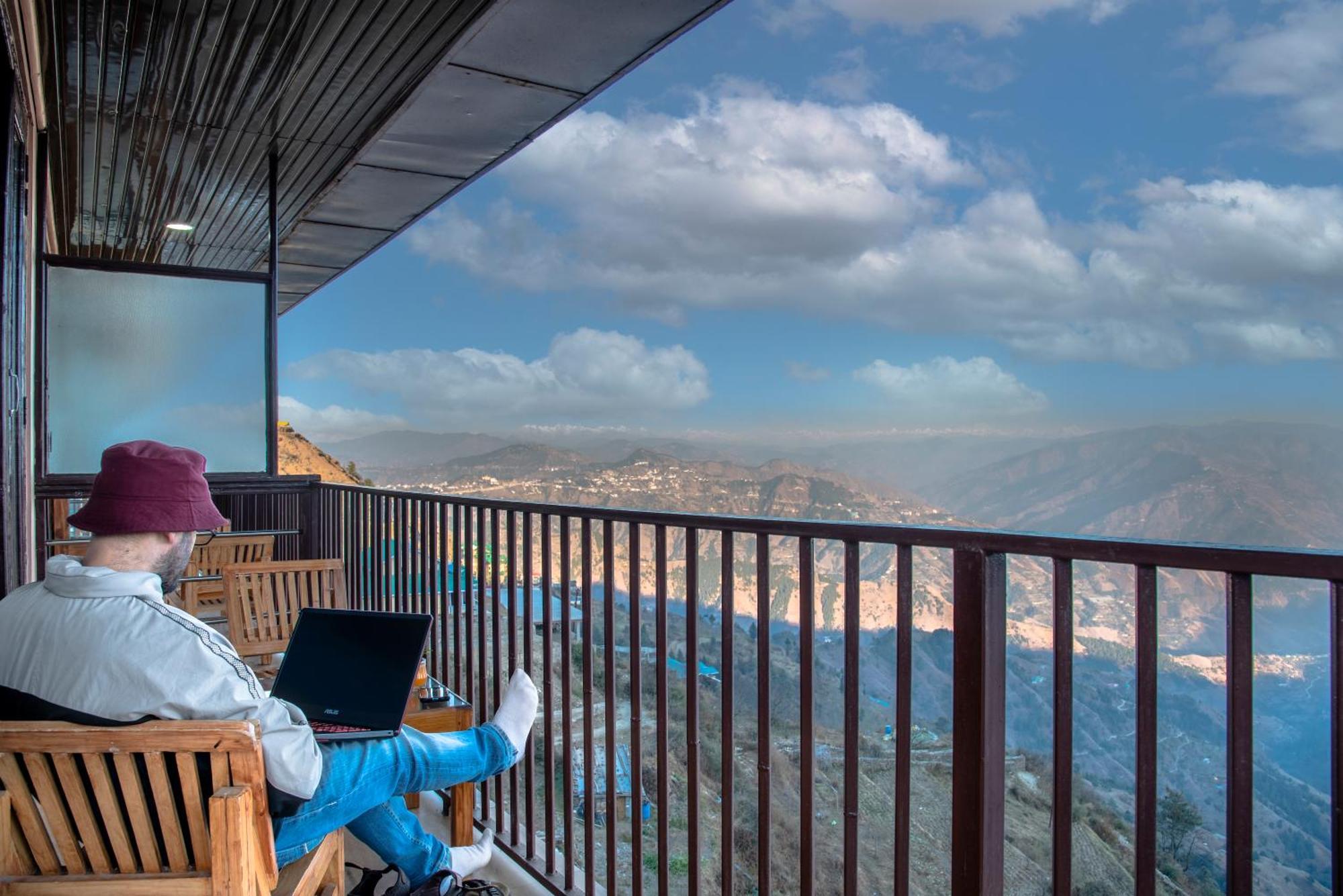 Jk Dream View Kufri Bed & Breakfast Exterior photo